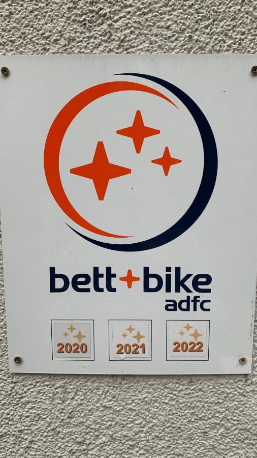 Europa-Haus-Bocholt - Bett & Bike Hotel ภายนอก รูปภาพ