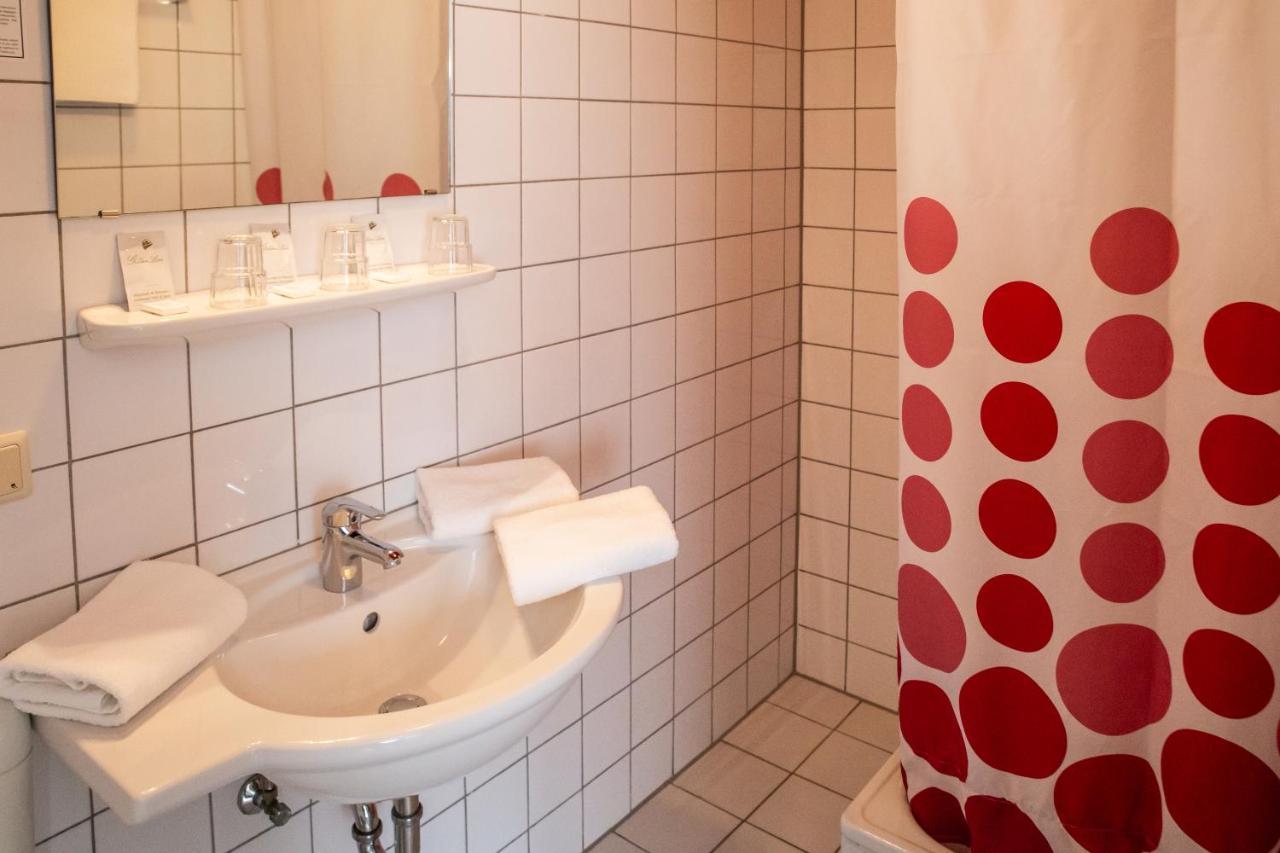 Europa-Haus-Bocholt - Bett & Bike Hotel ภายนอก รูปภาพ