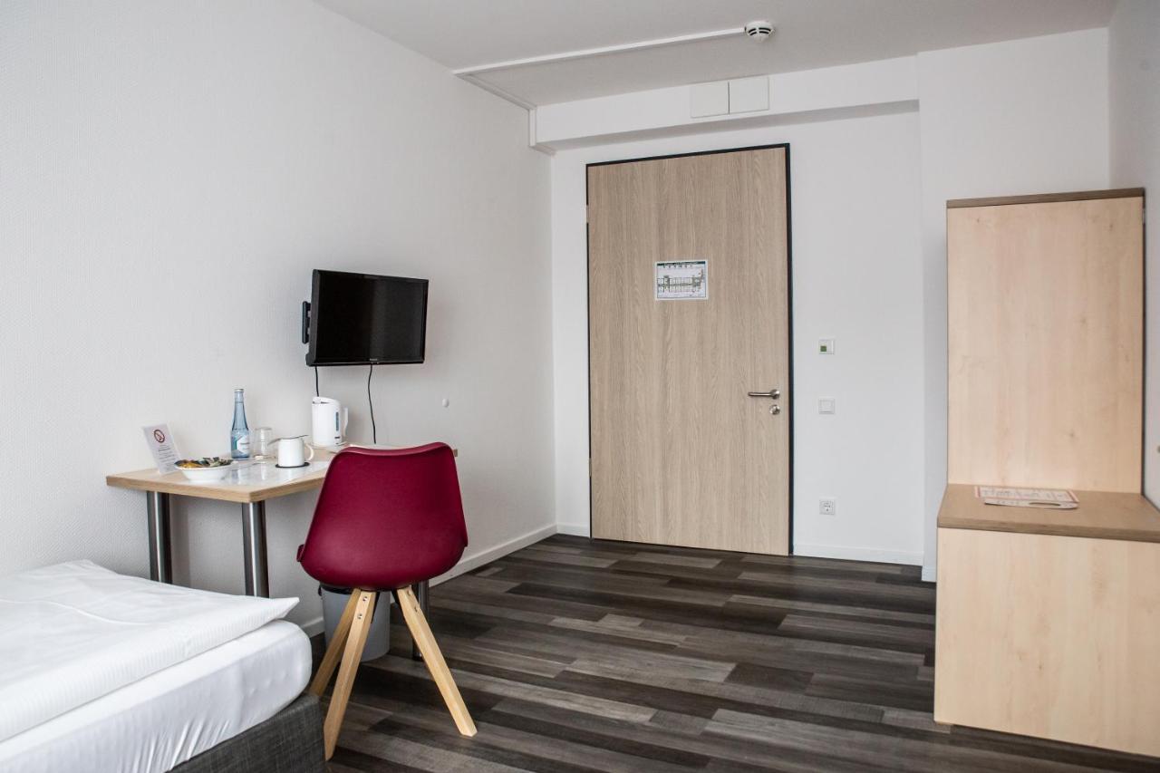 Europa-Haus-Bocholt - Bett & Bike Hotel ภายนอก รูปภาพ
